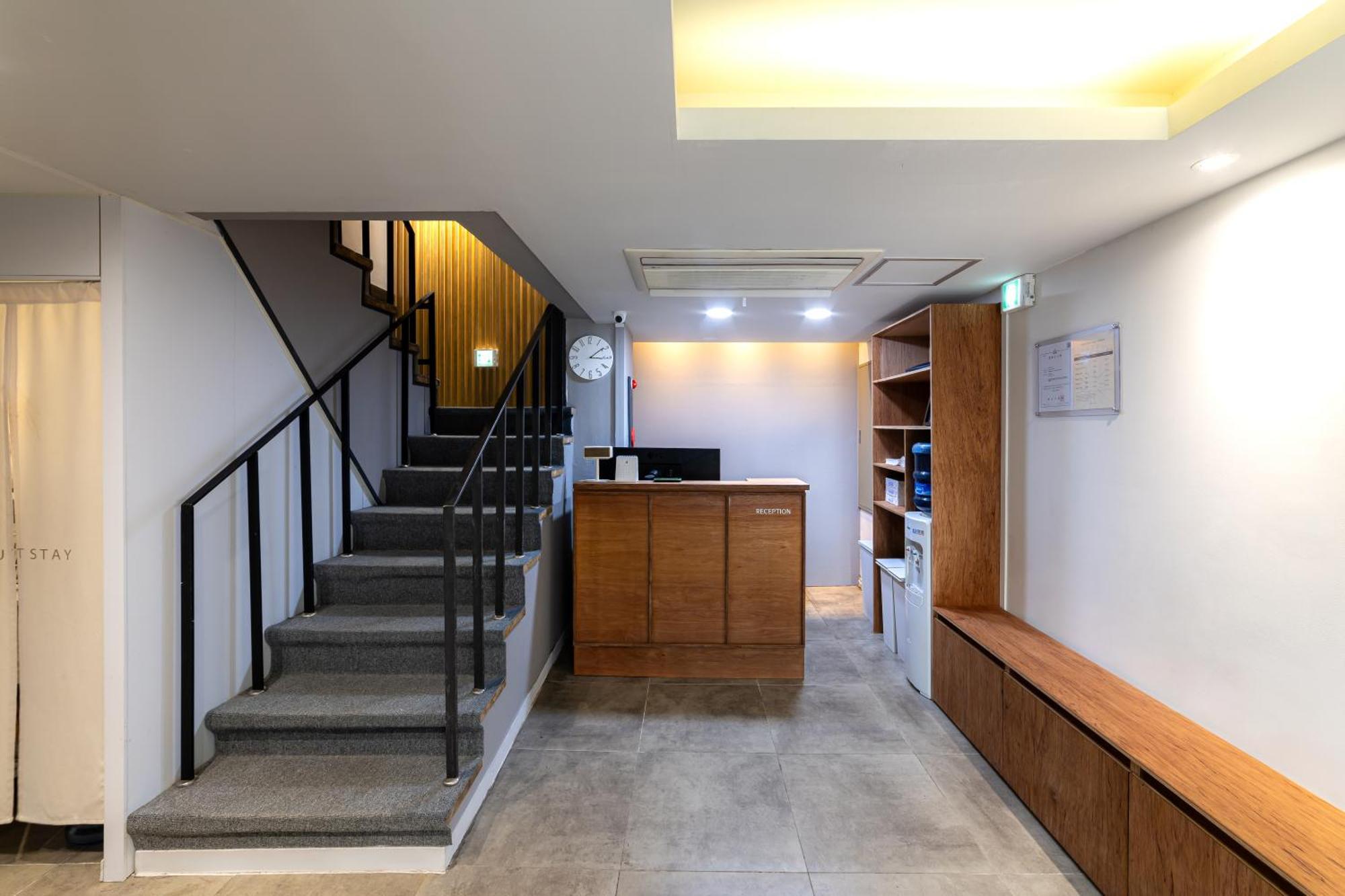 About Stay Seoul Bagian luar foto